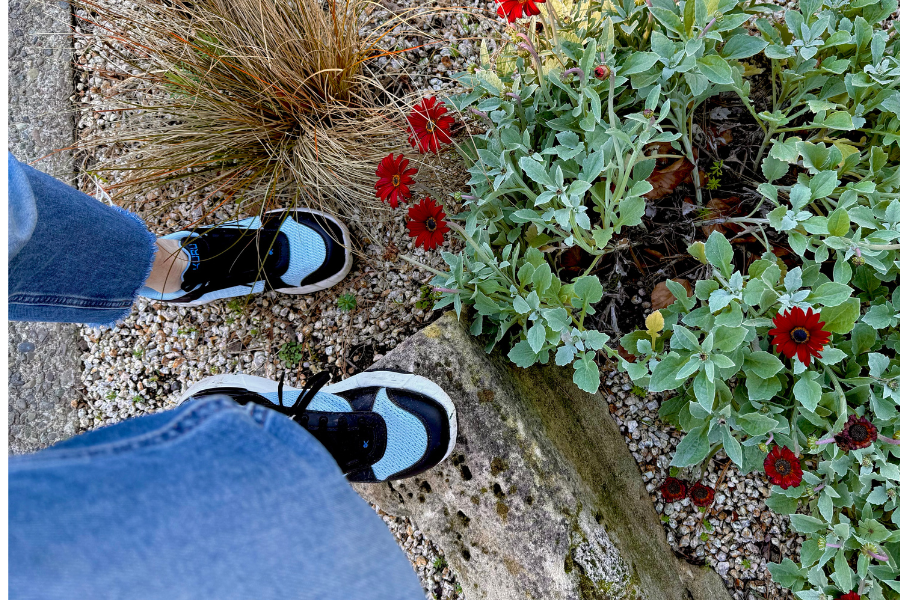 Comfortable walking shoe
